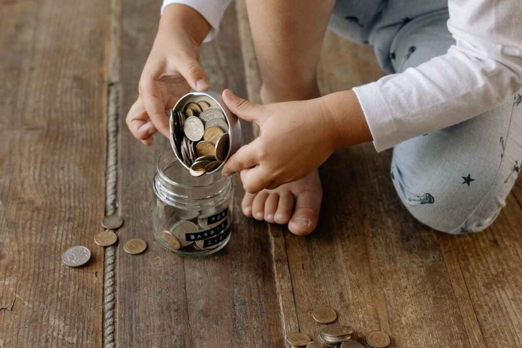 一人暮らしで貯金ができない原因【対処方法も紹介】 一人暮らしで貯金ができない原因【対処方法も紹介】